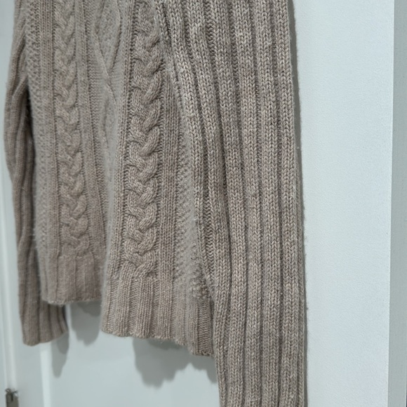Angie rabbit hair and angora wool sweater cable knit sweater size M - Picture 2 of 5